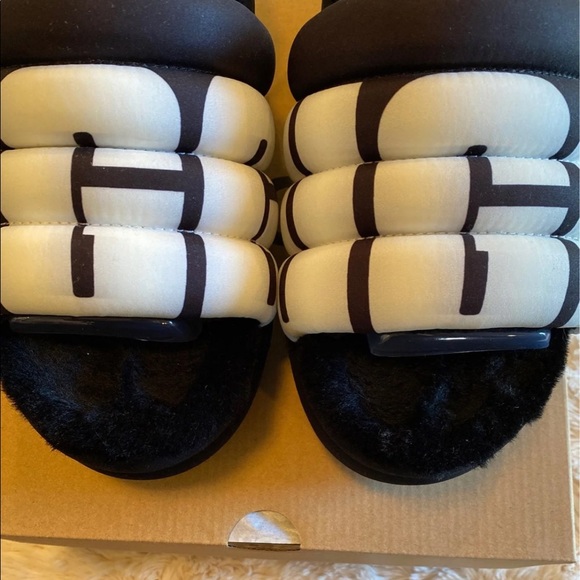 UGG MAXI SLIDE LOGO - Picture 8 of 12